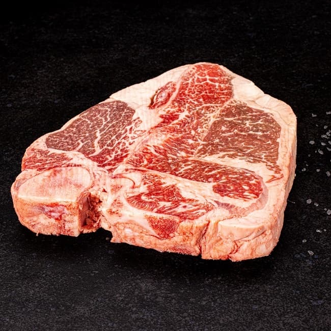 T-bone steak | marbled