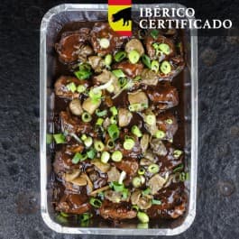24h gegaarde varkenswangen in rode wijnsaus Iberico